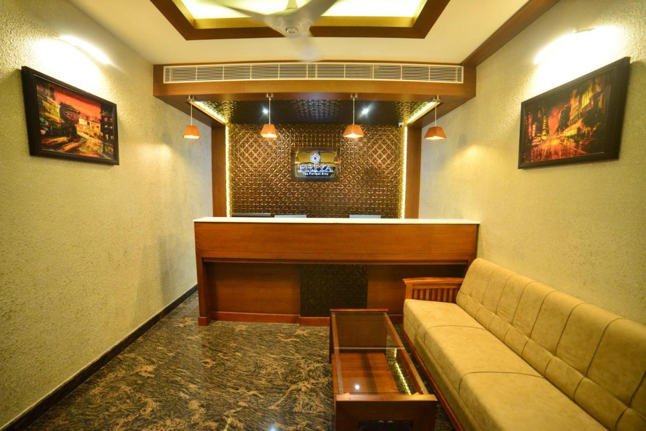 Hotel Priya Kottakkal Buitenkant foto