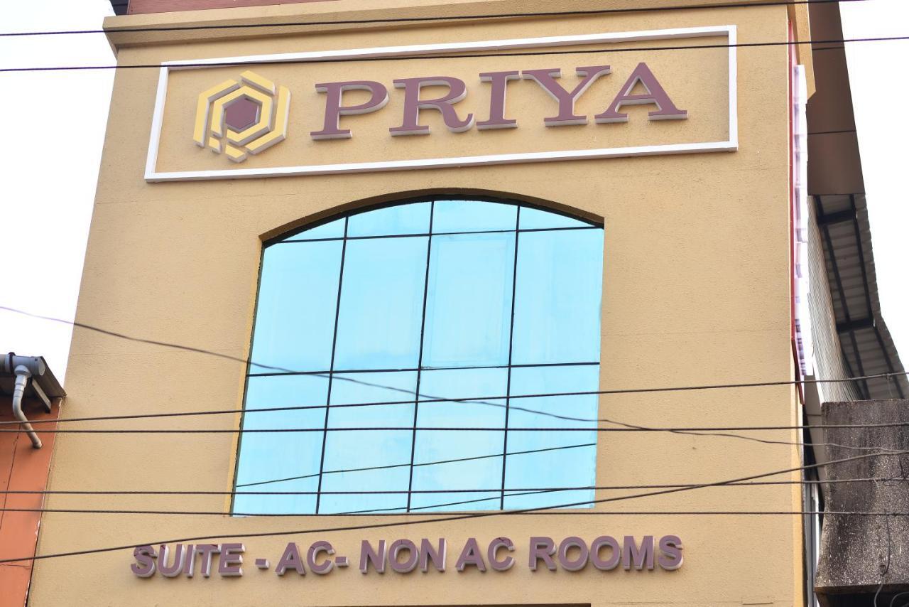Hotel Priya Kottakkal Buitenkant foto